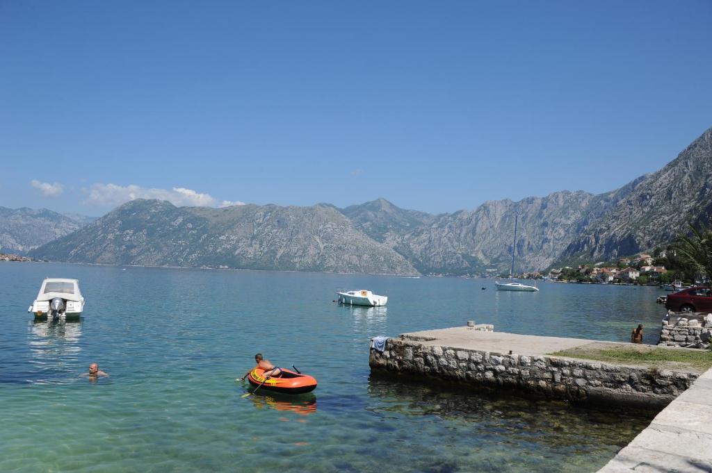 Apartments Popovic 2 Kotor Bagian luar foto